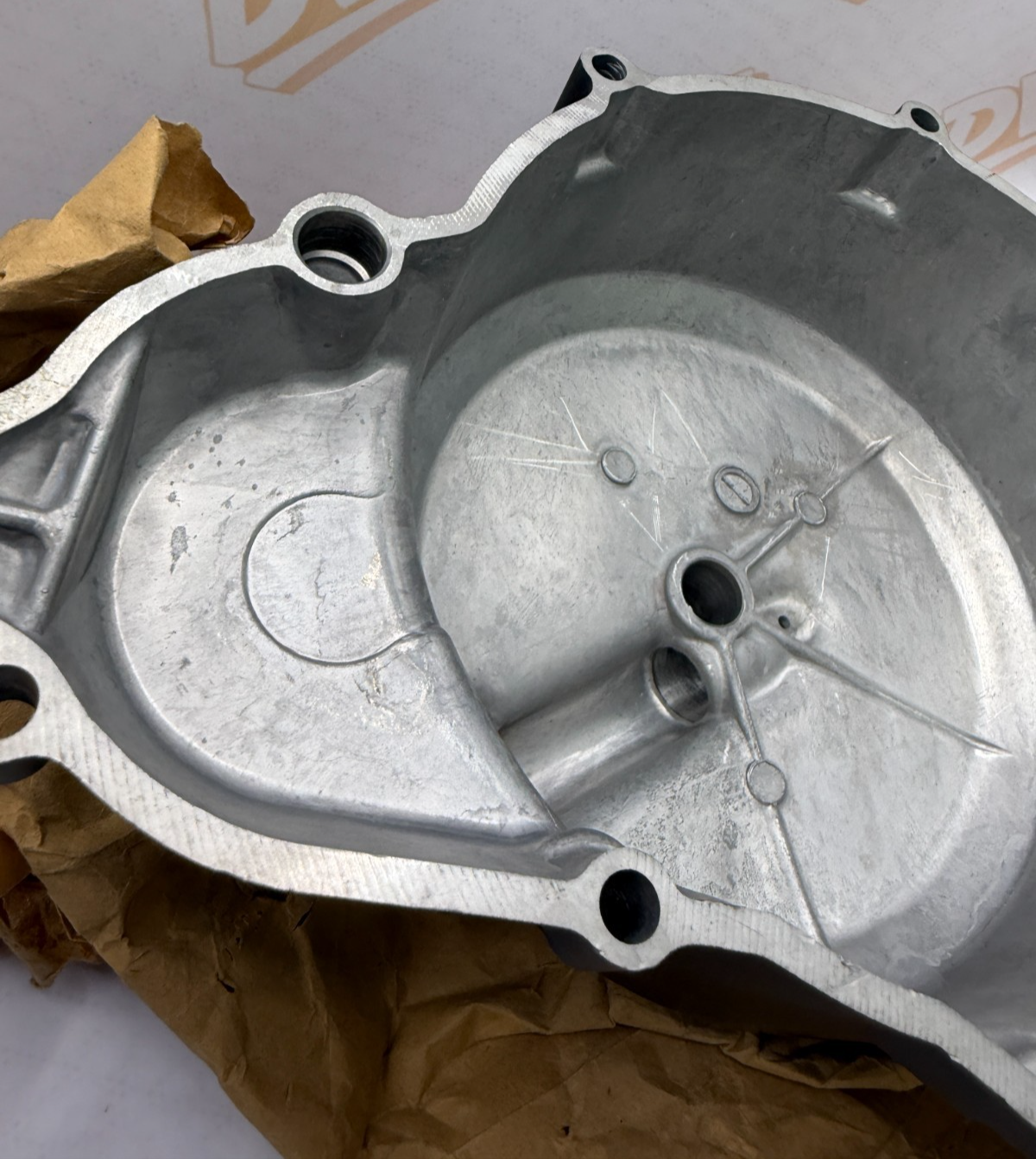 Suzuki TM 250 TM250 Clutch Cover 11300-30851  1972-1973