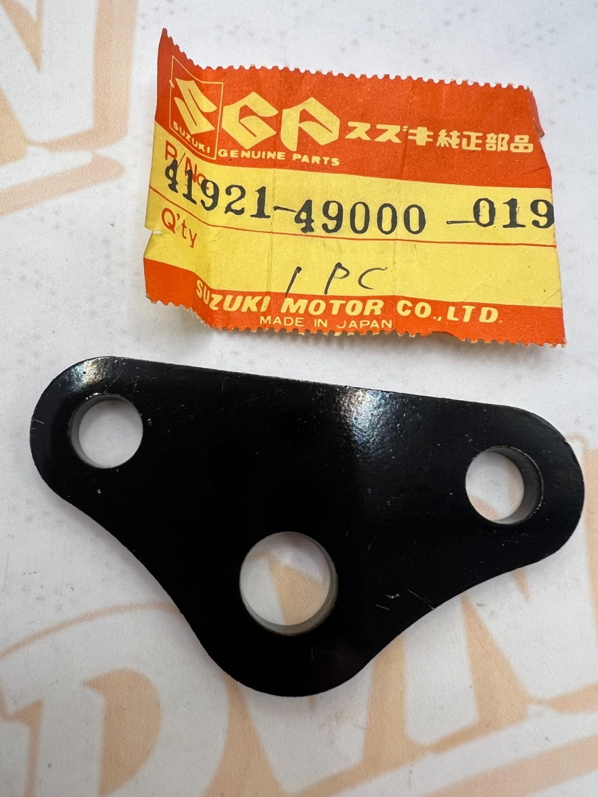Suzuki 41921-49000-019 - PLATE, ENGINE MOUNTING NO.2