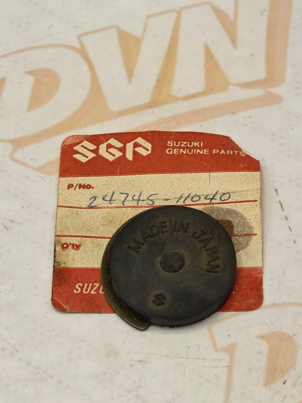 NOS SUZUKI 69 HUSTLER T20 TC250 COUNTERSHAFT BUSHING RETAINER OEM 24745-11040