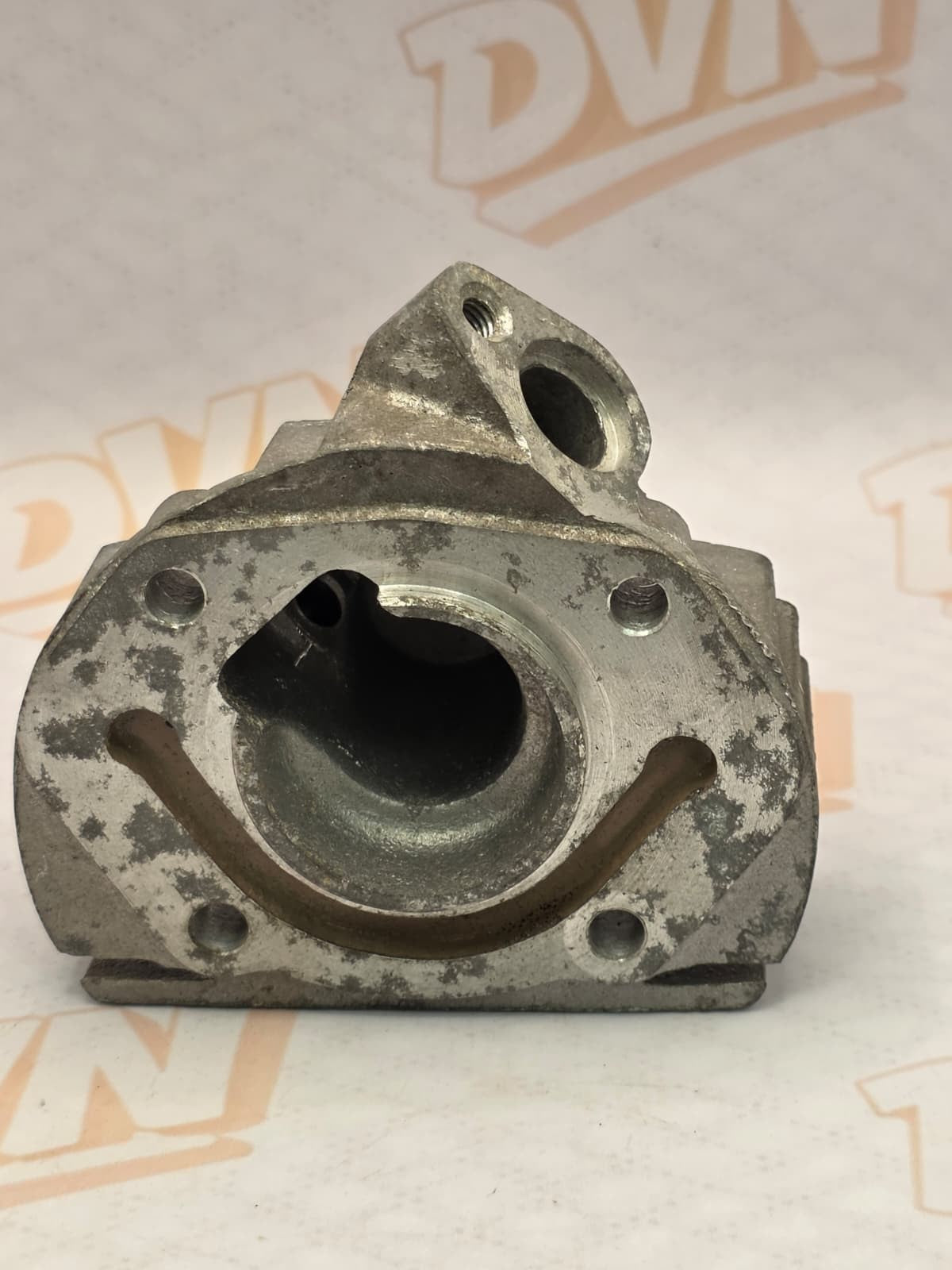 NOS Honda CB72 CB77 Left Cylinder Head Side Cover 12341-268-060