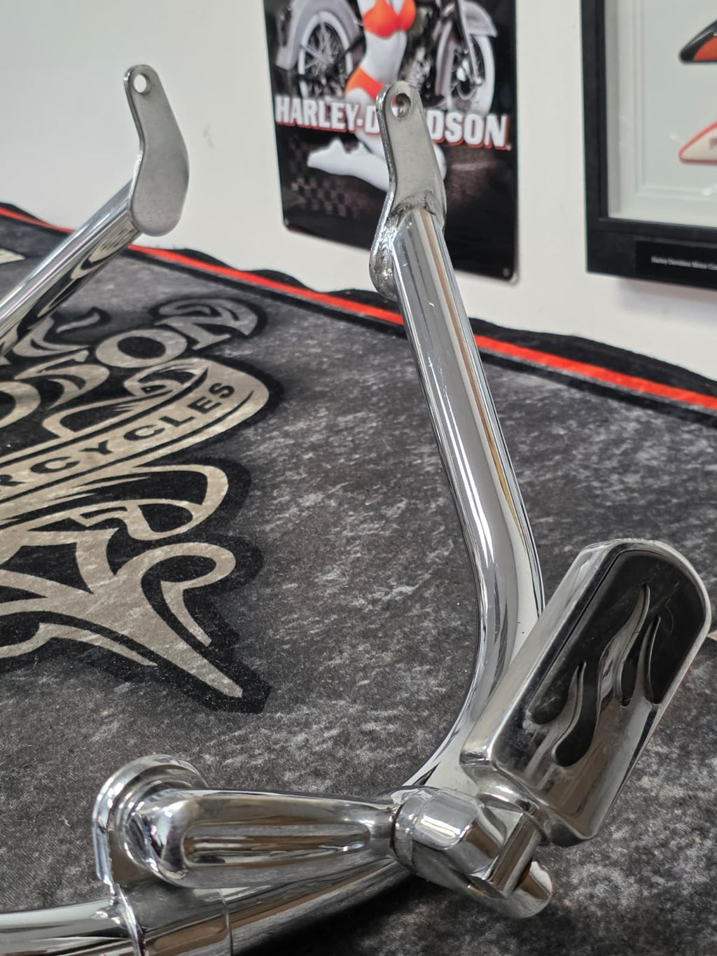 00-2003 Harley DAVISON Softail Engine Guard Crash Cage Bar CHROME