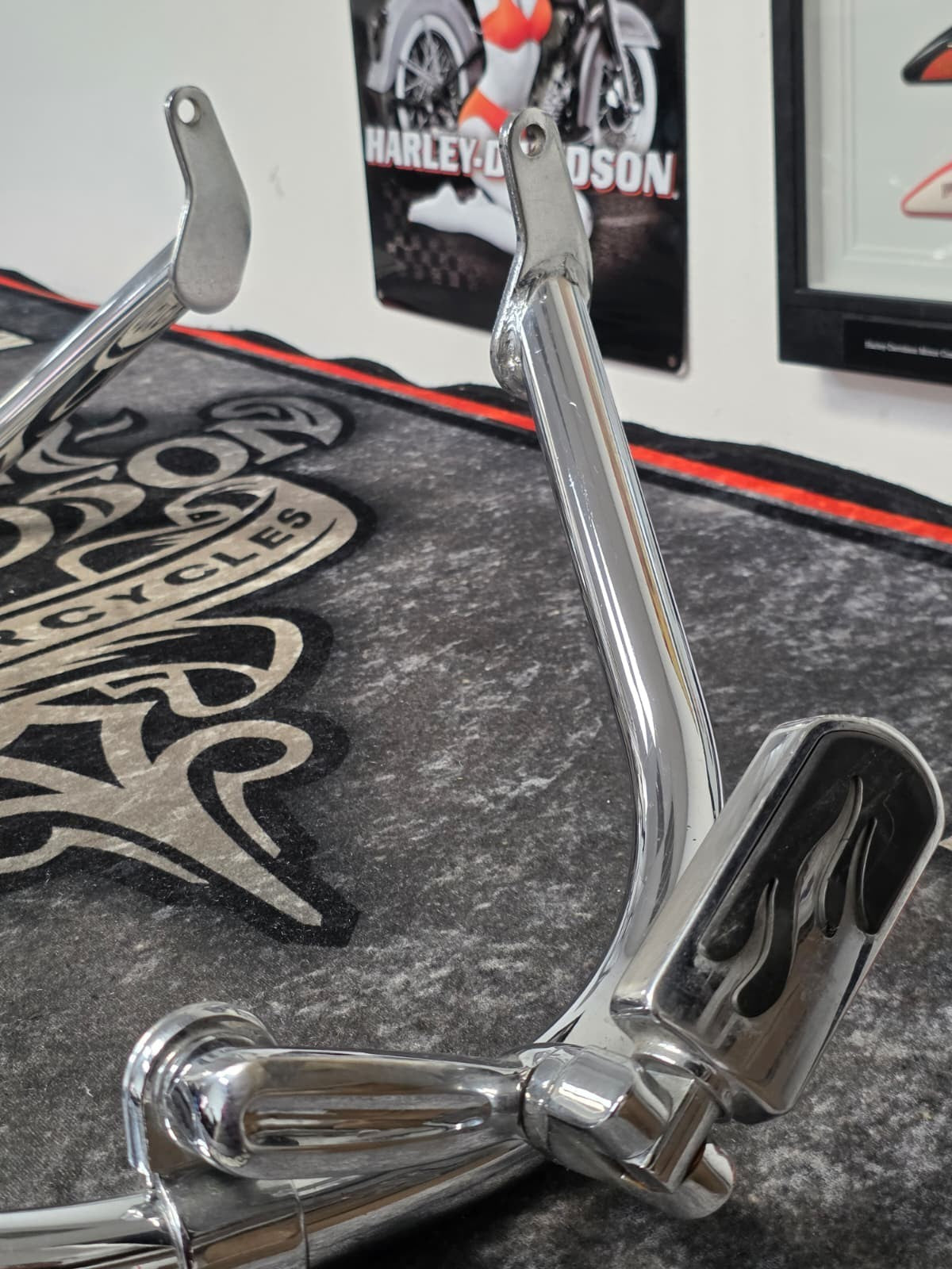 00-2003 Harley DAVISON Softail Engine Guard Crash Cage Bar CHROME