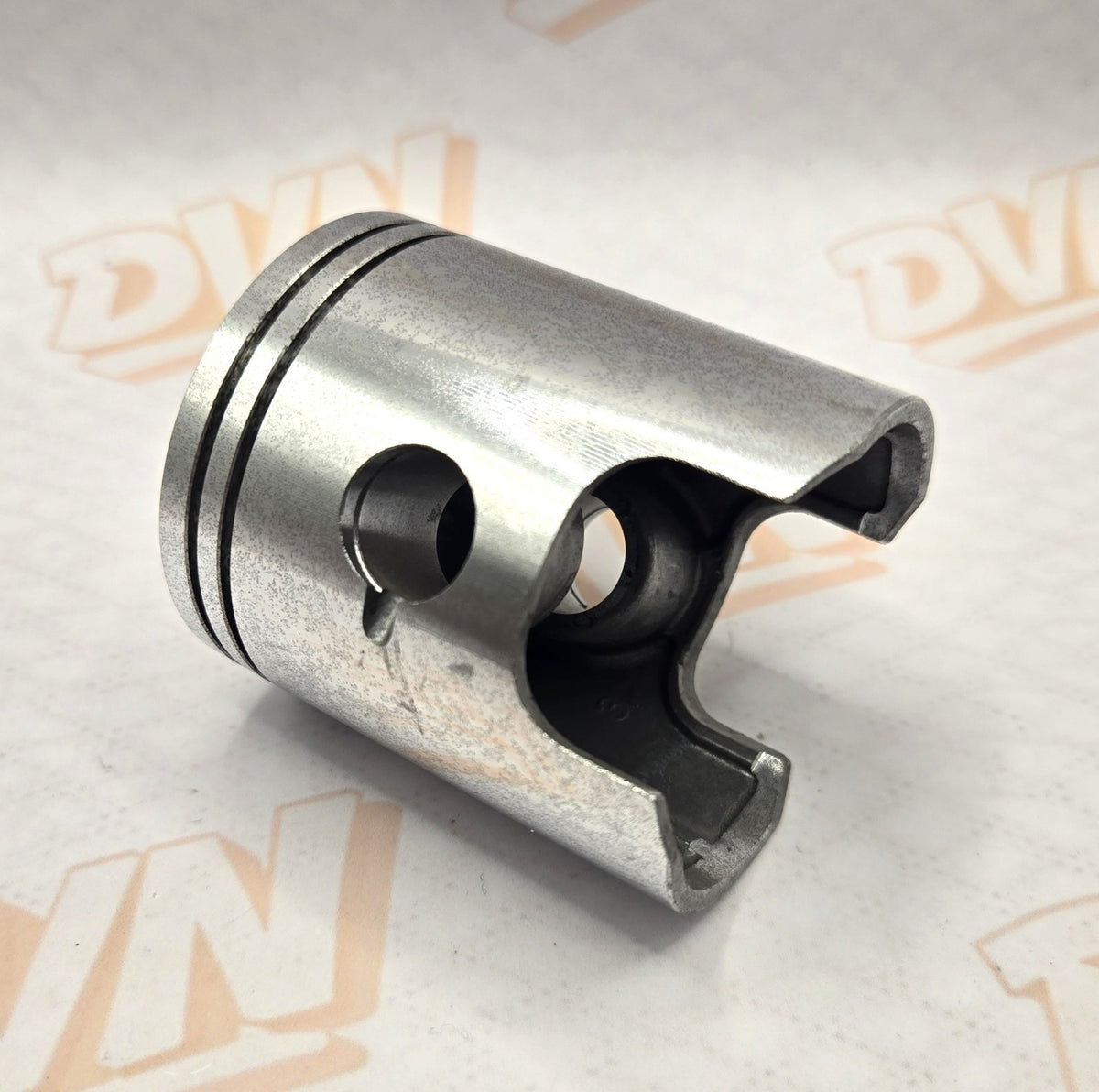 Suzuki 12110-29730 NOS OEM Piston STD