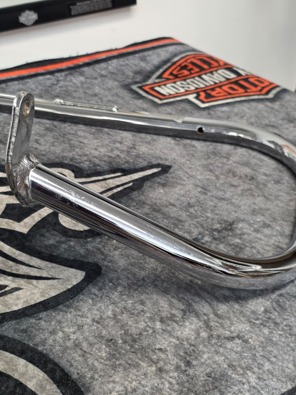 00-2003 Harley  DAVISON Softail Engine Guard Crash Cage Bar  CHROME