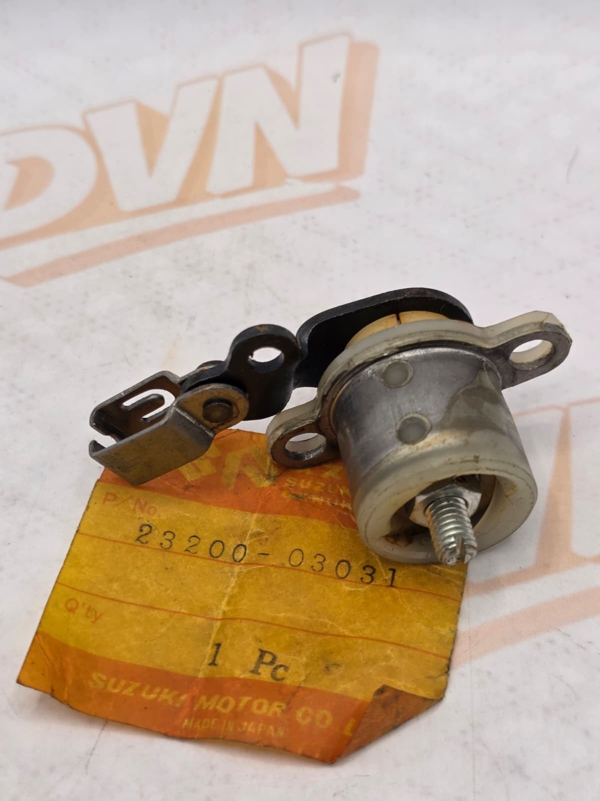 SUZUKI K10/K11P NOS SCREW ASSY,CLUTCH RELEASE 23200-03031