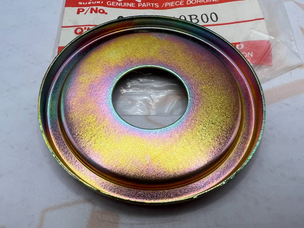NOS SUZUKI LT LT F RR WHEEL HOLDER CENTER CAP 64726-19B00 NEW OEM FACTORY PARTS