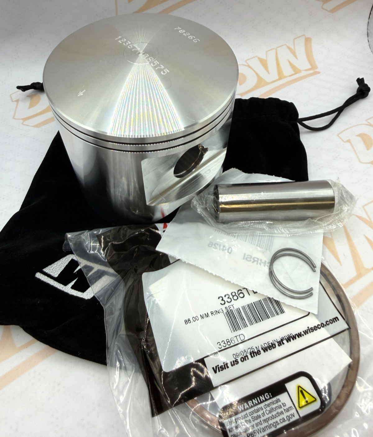 Suzuki PE400 1980 Wiseco piston and ring set  85.75 mm