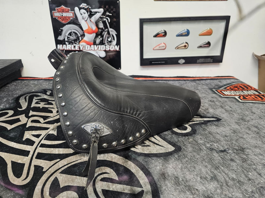 Genuine Harley Davidson 00-17 Heritage Softail Studded SOLO Seat
