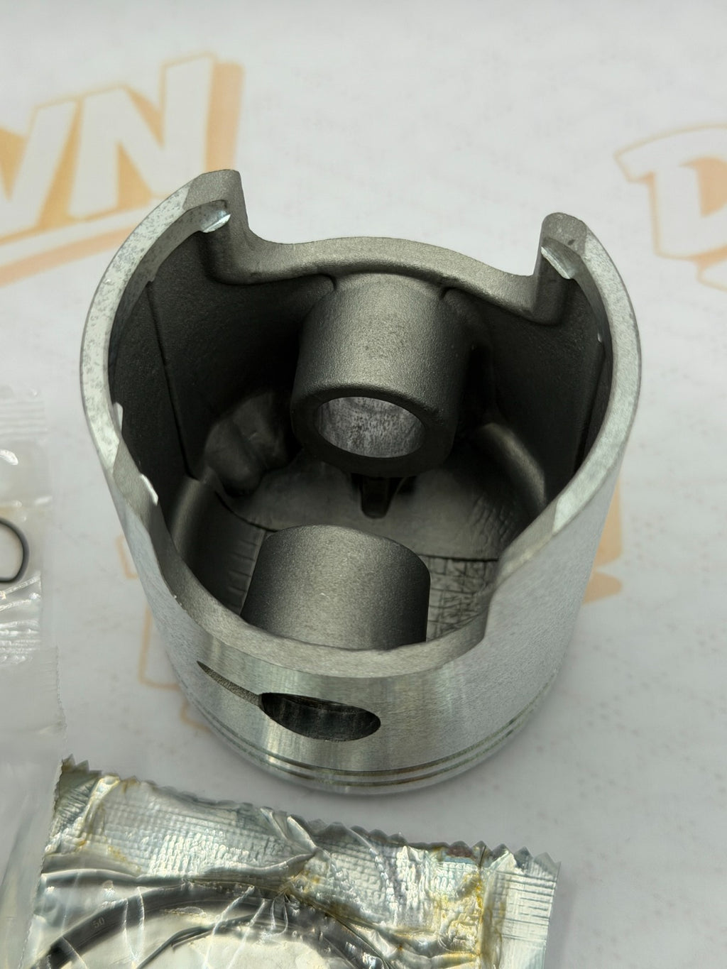 Suzuki 1977-1981 TS185 Piston and Ring Set 0.5mm Oversize 64.5mm