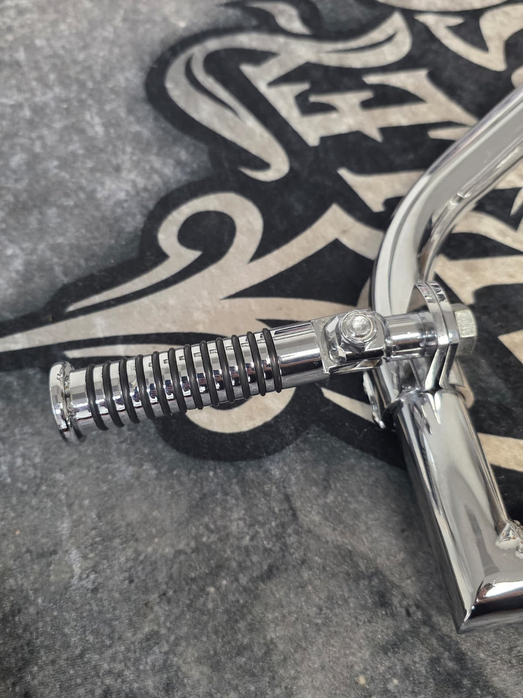 Engine Guard 07-09 Harley Davidson FXSTSSE CVO Softail Springer, BREAKOUT 13-14