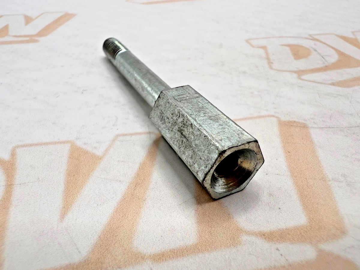 SUZUKI NOS OEM BOLT, FRAME COVER RH 47151-27000
