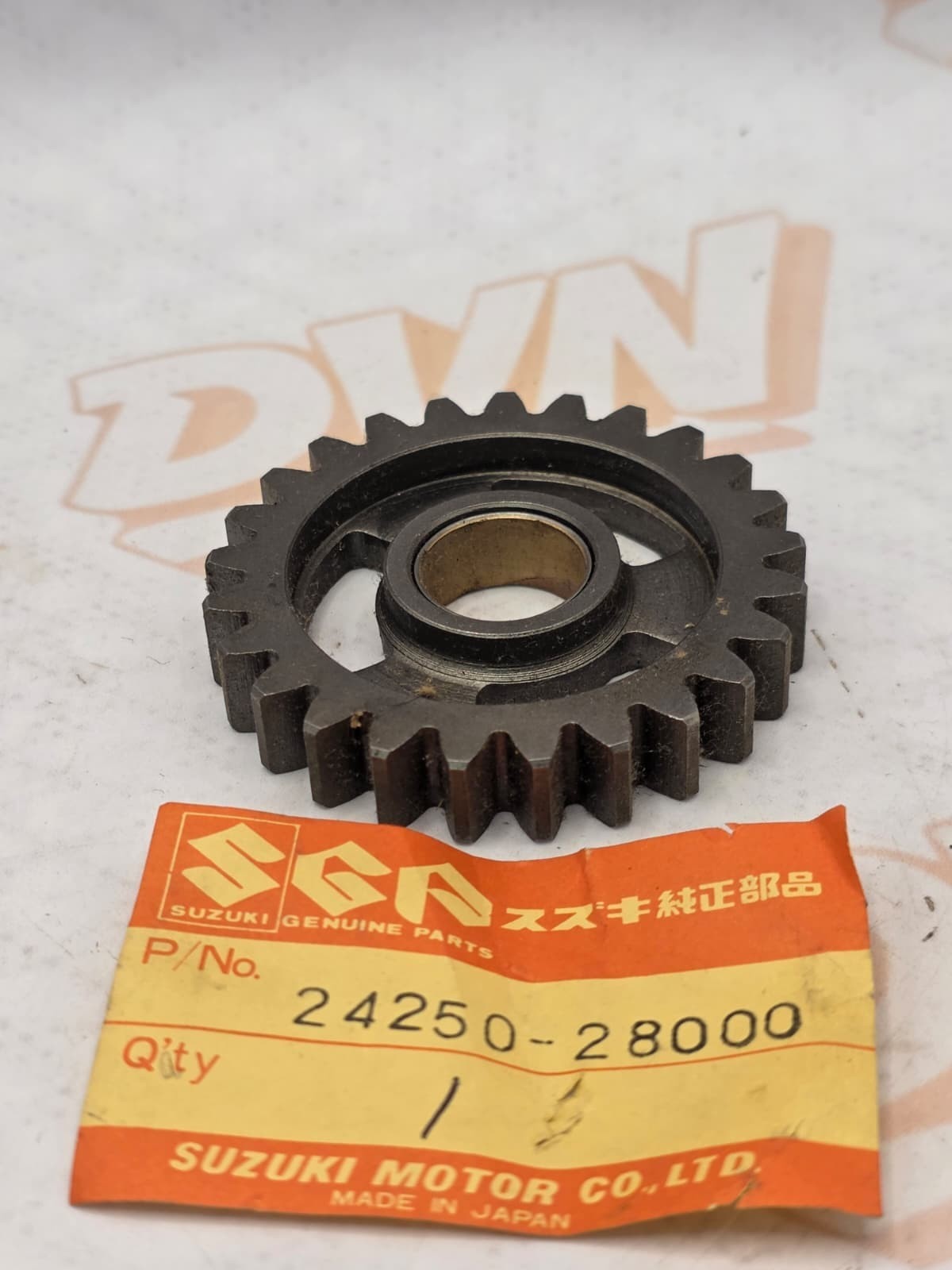 NOS Suzuki TS185 TS 185 5th Drive Gear - Transmission Gear - GT185 - 24250-28000