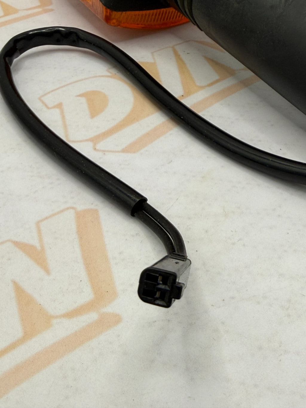 Suzuki GSXR 600 750 1100 Turn Signal 35601-70