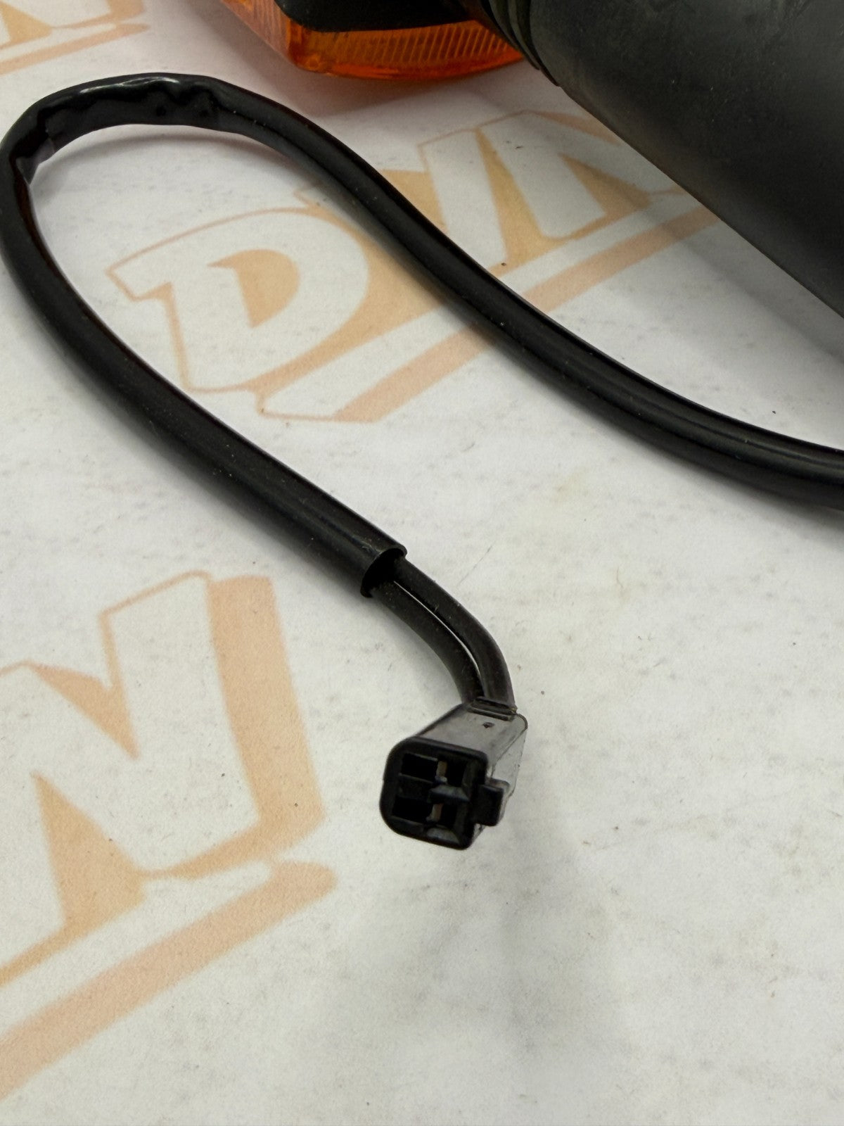 Suzuki GSXR 600 750 1100 Turn Signal 35601-70