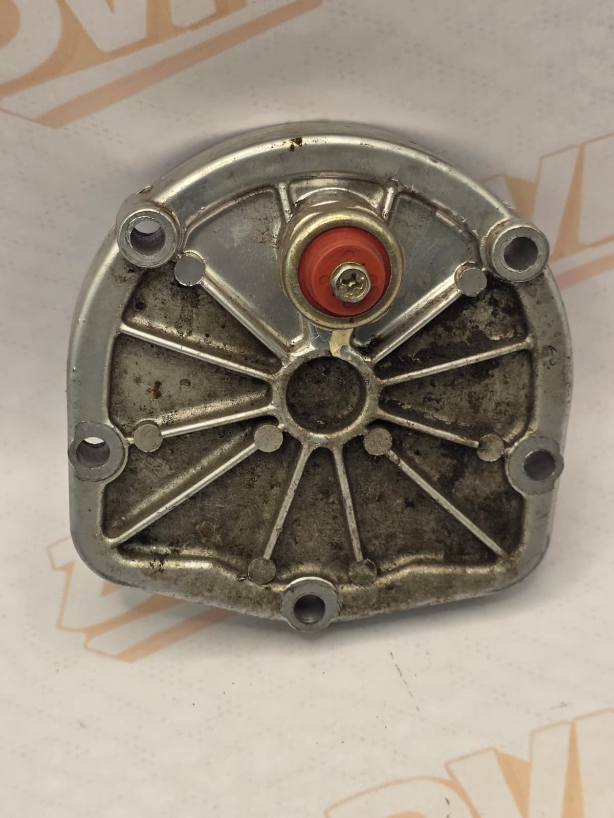 1980 SUZUKI GS750 GS 750 L ENGINE OIL FILTER COVER CAP 16531-45400