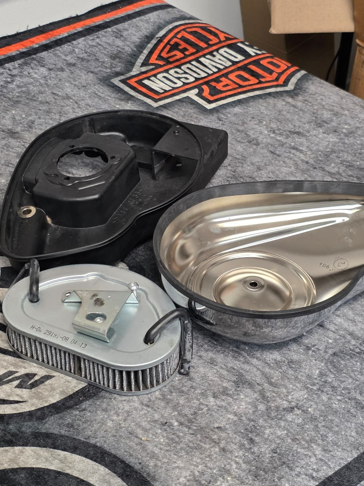 12-16 Harley Davidson Chrome 103 CI Dyna Switch Air Cleaner Cover TZ33 29182-08A