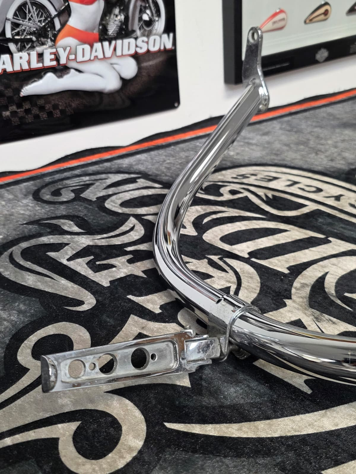 2000-03 Harley Softail Engine Guard Crash Cage Bar CHROME