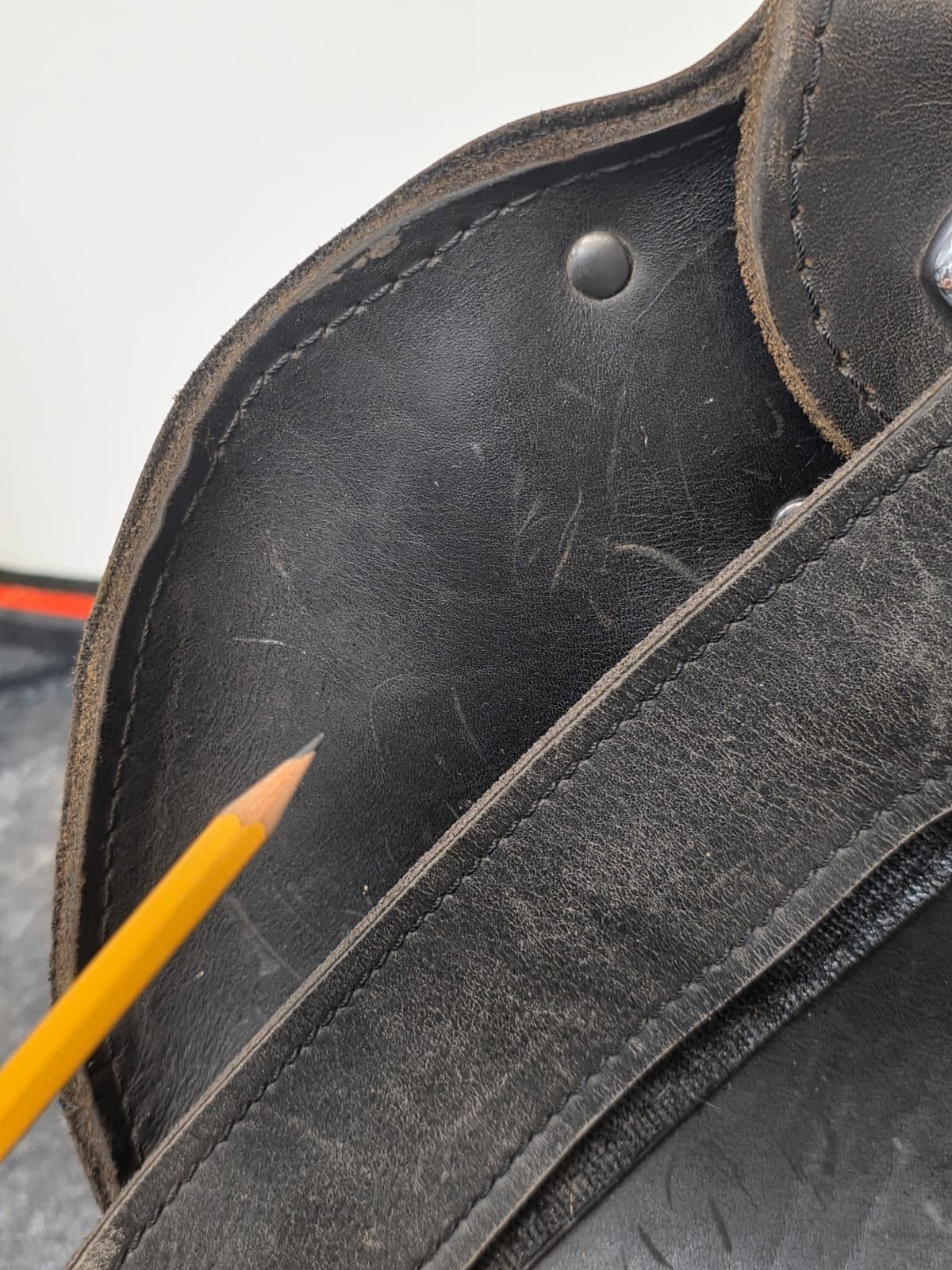 Harley Davidson genuine OEM Loggerhead Leather Saddlebags 1984-1999