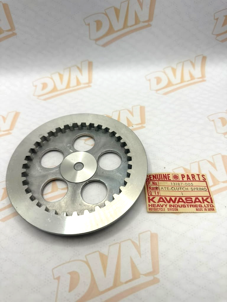 NOS Kawasaki Clutch Spring Plate H1 H2 F5 F8 F9 F11 KH KL KZ OEM #  13187-005