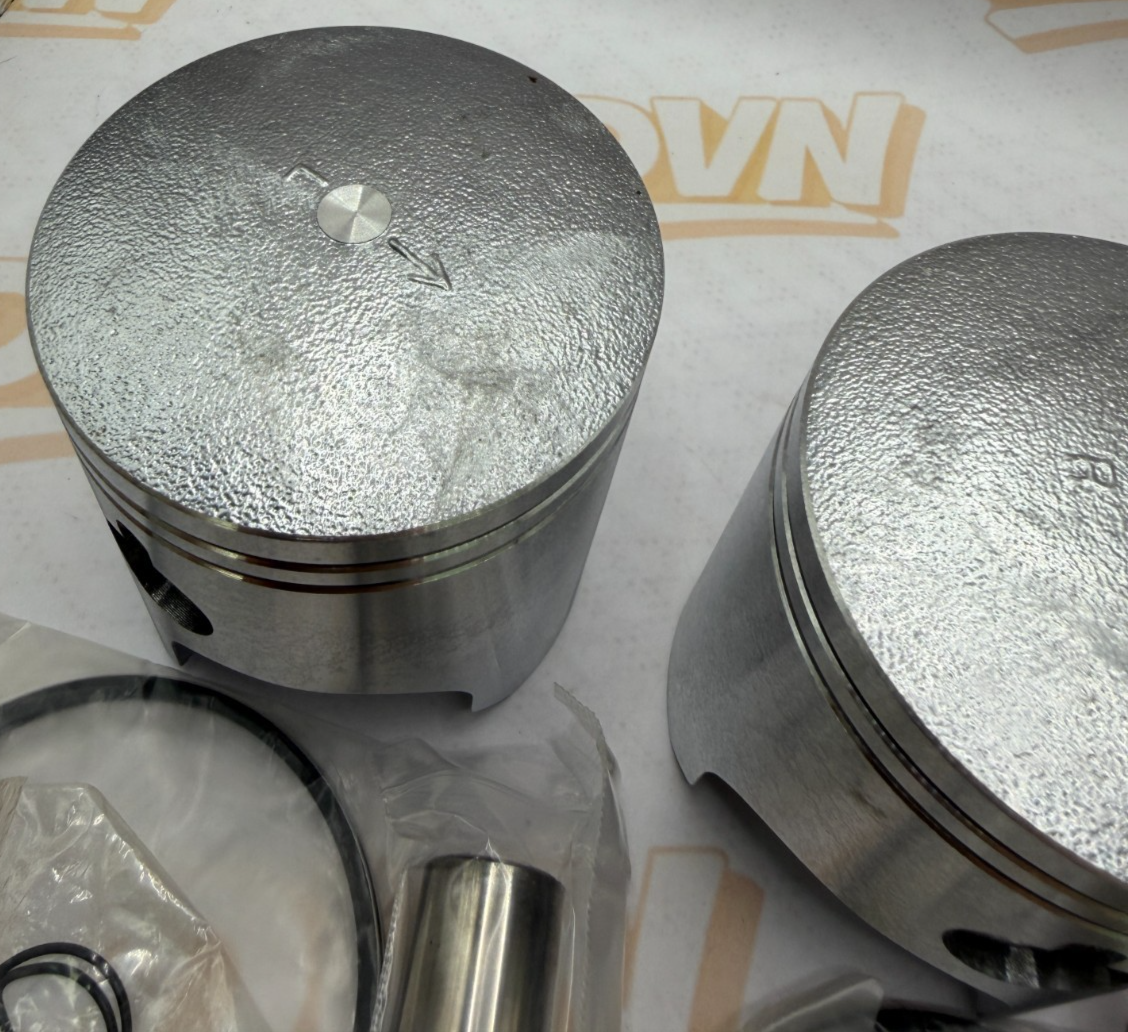 Suzuki 1972-1977 GT750 PISTON AND RING SET  70mm Standard Size