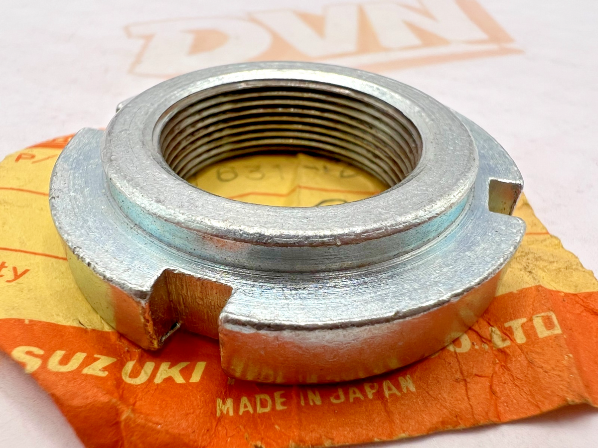 NOS OEM Suzuki Steering Stem Nut 1971-2000 TS125 GS500 GS750 51631-28000