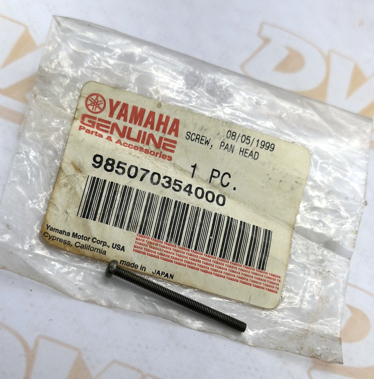 Yamaha SCREW, PAN HEAD 98507-03540-00 OEM NEW