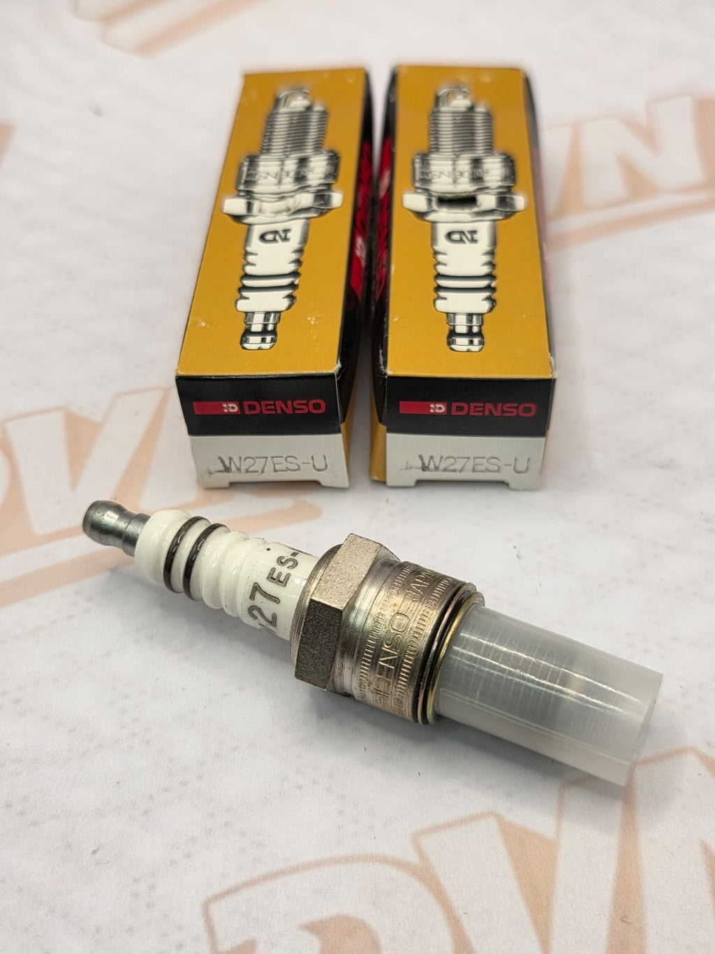 Nippondenso Spark Plug.  W27ES-U.  SP253.