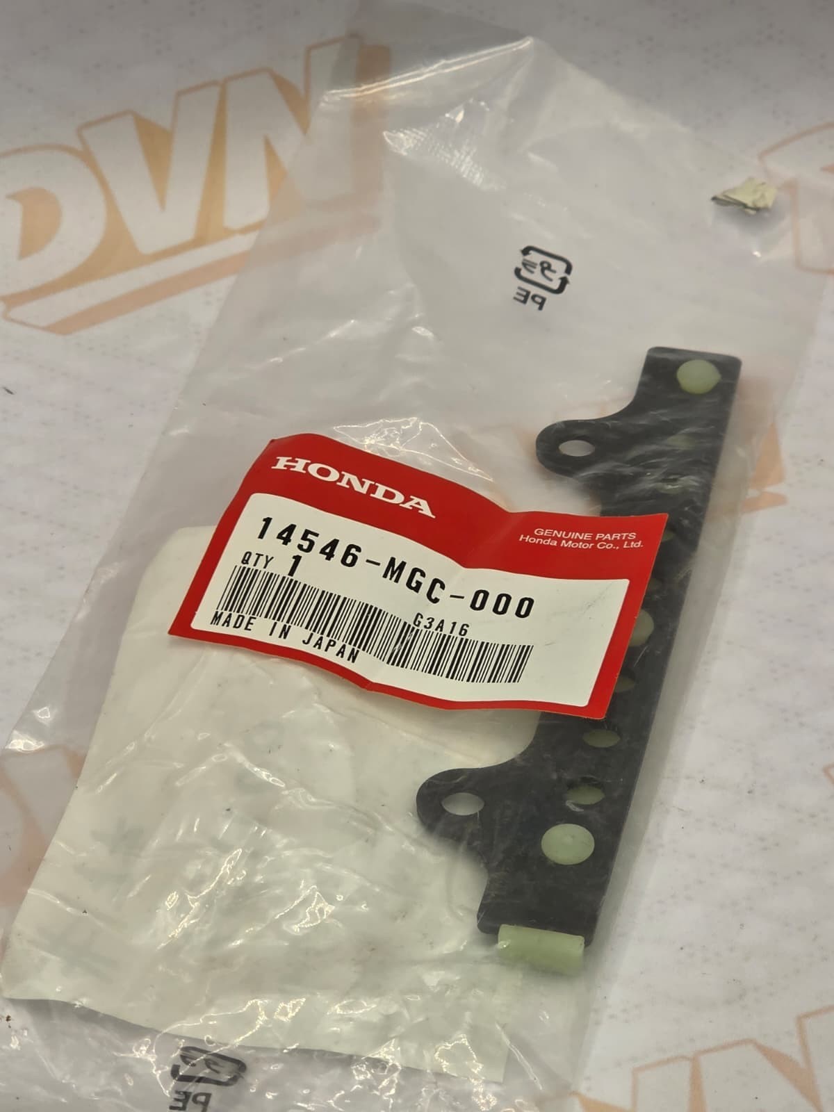 Honda GUIDE B, CAM CHAIN 14546-MG6-000 OEM NEW