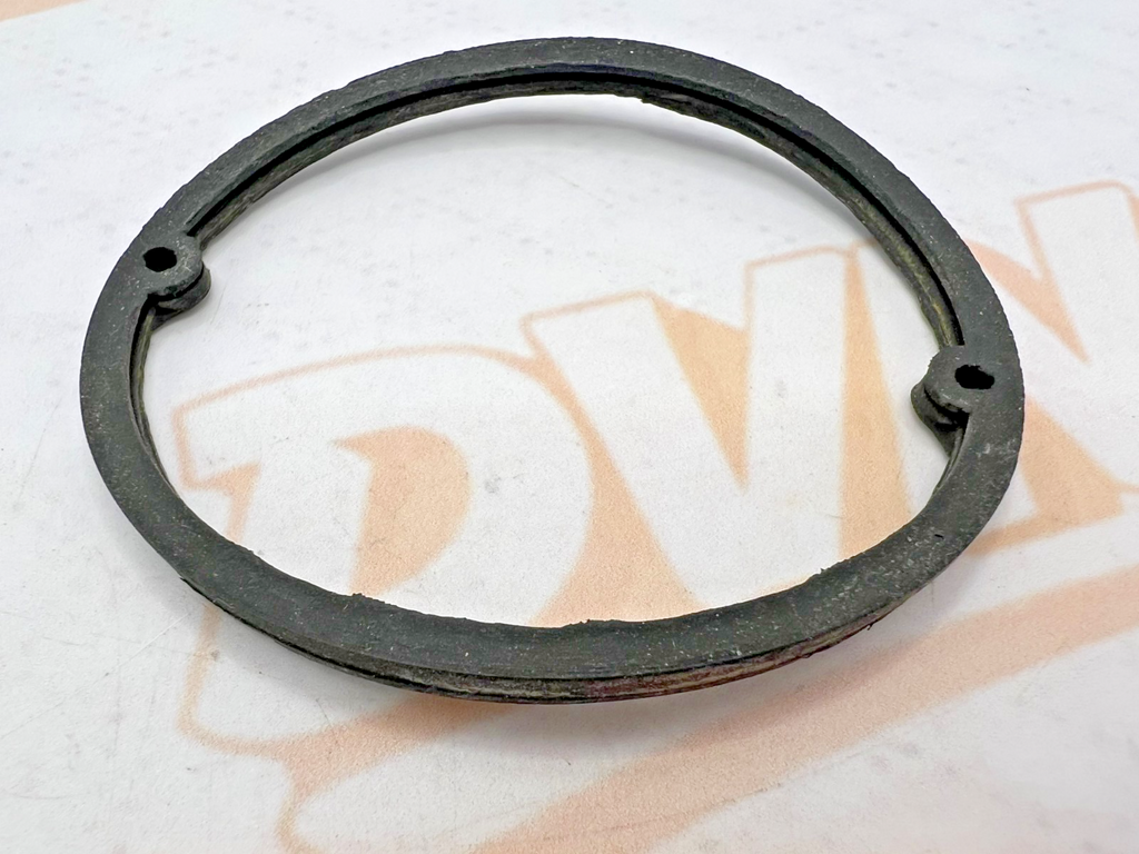 SUZUKI 69 - 81 T500 FZ50 NOS OEM TURN SIGNAL LENS GASKET 35613-03610