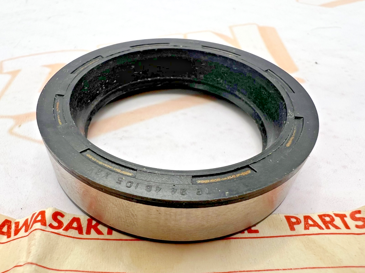 NOS Kawasaki Oil Seal #44009-007