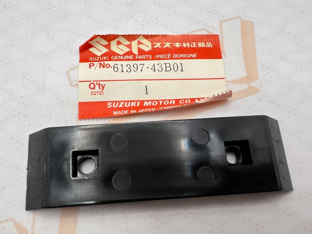 SUZUKI NOS OEM BUFFER,SPROCKET GUARD,NO.2 61397-43B01