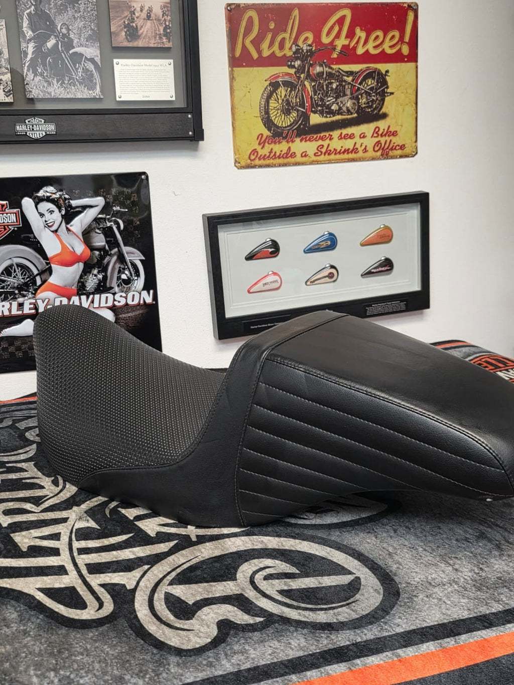 Le Pera LH-597BW Kickflip Seat Basket Weave Harley 97-07 Touring FLHT/FLTR