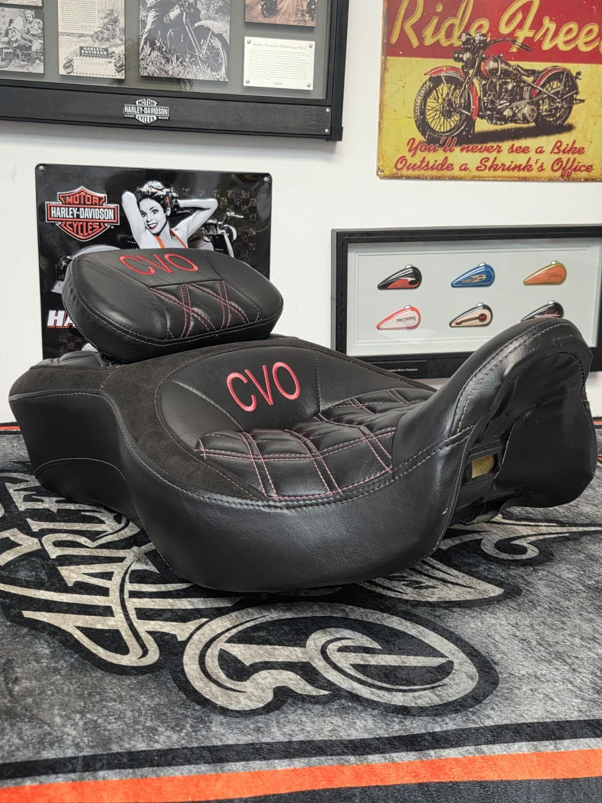 CVO Harley-Davidson Road Glide Seat for Touring 08-23 and STREE Glide 24774