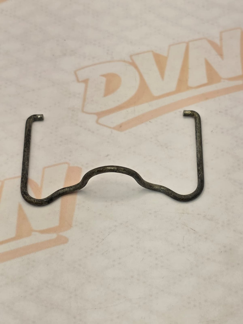 Vintage Used OEM Honda CA72 CA77 Carburetor Float Bowl Mount Clip 16187-259-014