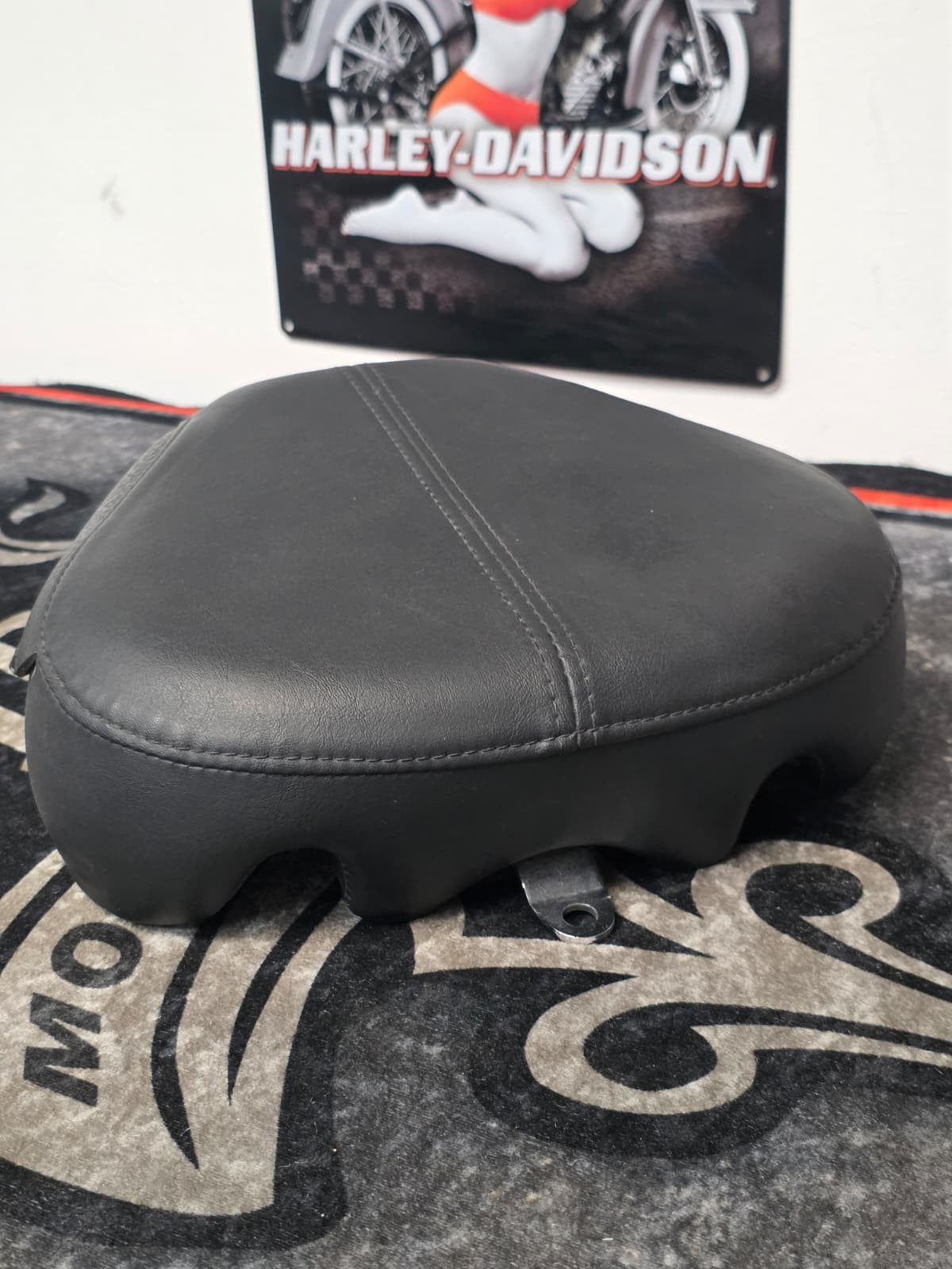 05-17 Harley-Davidson Heritage,deluxe,Softail models Passenger Pillion Seat OEM