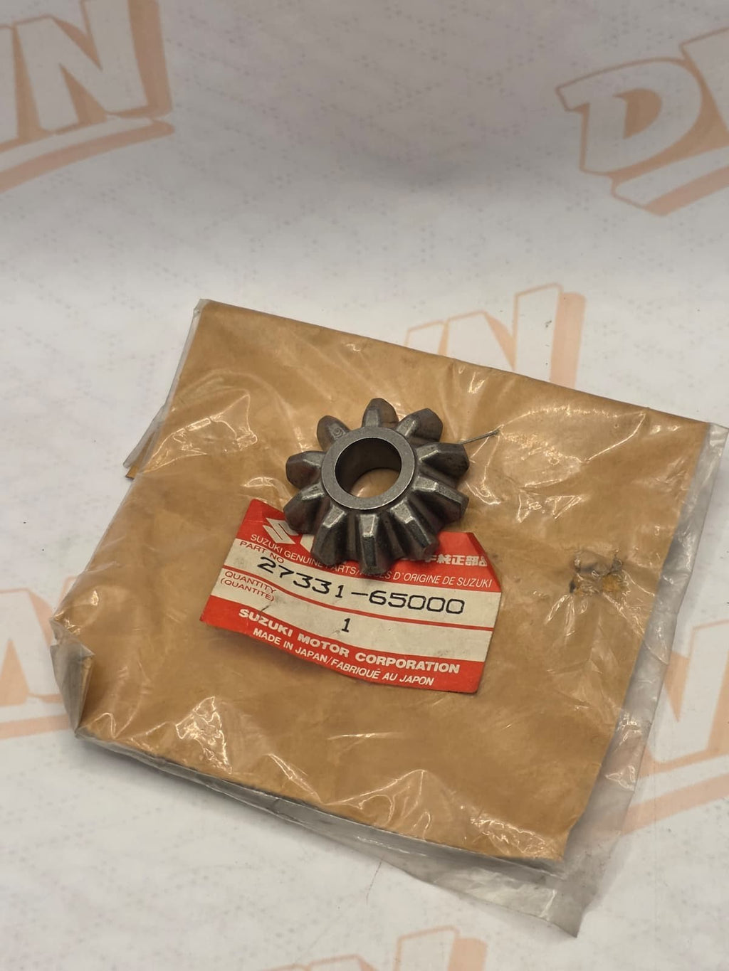 27331-65000 Suzuki Pinion,differential side 2733165000000, New Genuine OEM