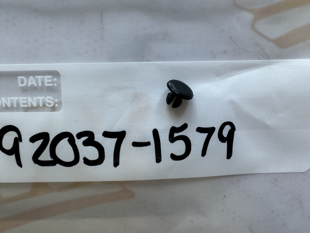 #KB NOS  Kawasaki Clamp ZX 750 900 1000  92037-1579