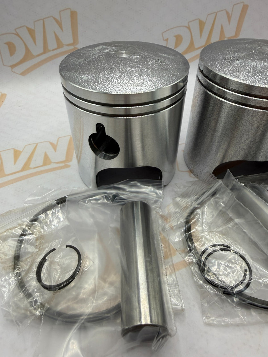 Suzuki 1969- 1975 GT500 T500 70.50MM 0.50MM OVERSIZE PISTON AND RING SET