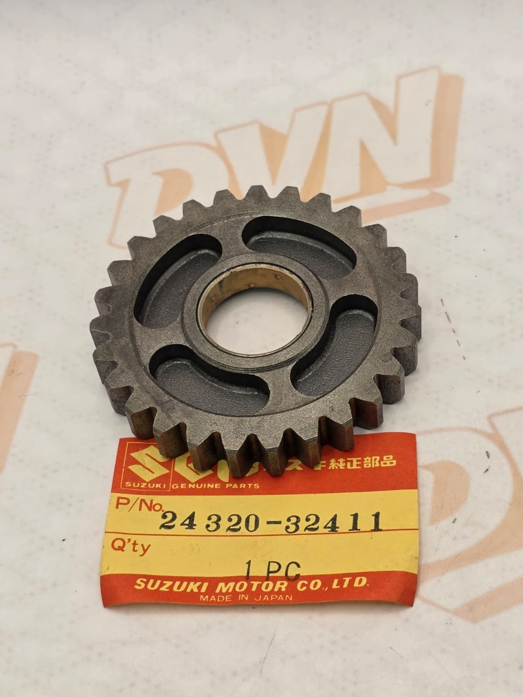 NOS 24320-32411 DR400/GN400/GN250/GZ250/TU250 Genuine Suzuki 27T 2nd Driven Gear