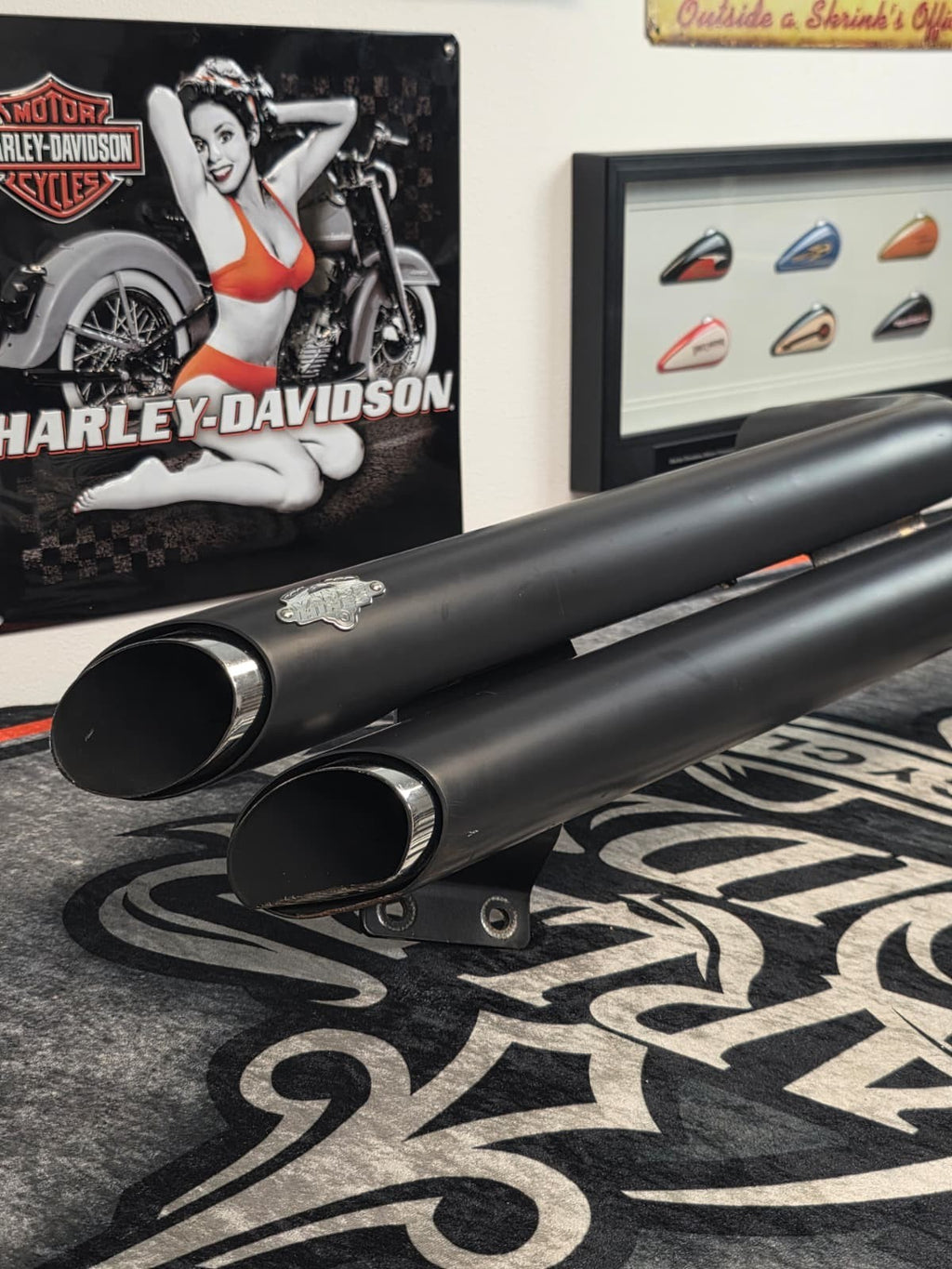 07-09 HARLEY DAVIDSON SOFTAIL VANCE AND HINES springer crossbone exhaust system