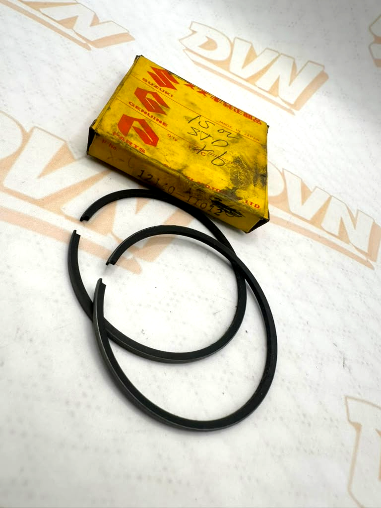 NOS OEM Suzuki Piston Ring Set (2)1969 T250 Hustler 12140-11012